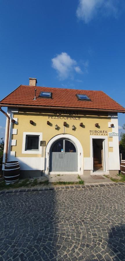 Buborek Apartman - Etyek Kültér fotó