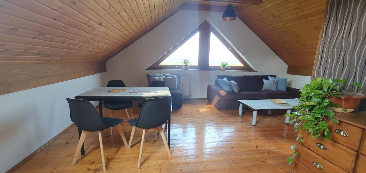 Buborek Apartman - Etyek Kültér fotó